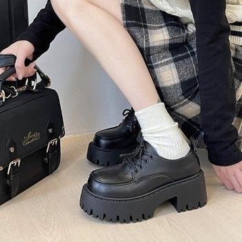 Moteriški odiniai bateliai su kvadratine nosimi, priekinis raištelis, žemas viršus, gumos platforma