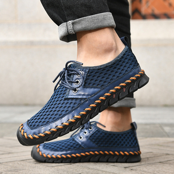 Légáteresztő bőrs casual cipő, felsőrész: valódi bőr + háló; négyzetes orrú; alacsony sarok 1–3 cm; fűzővel záródó