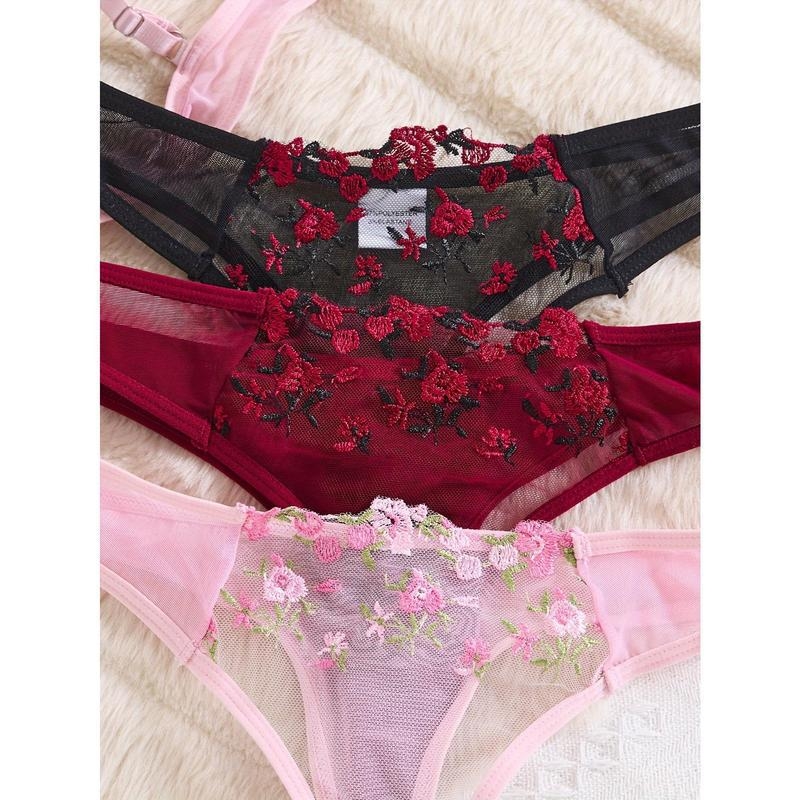 Set sutiene din dantelă, material principal: nailon, căptușeală din bumbac, Push-up, cupe cu formă de urechi de iepure