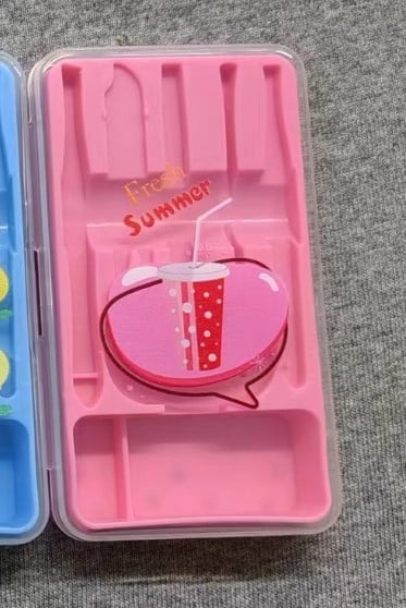 7-dijelni set za njegu noktiju u kutiji od nehrđajućeg čelika s elektroplatiranim završetkom