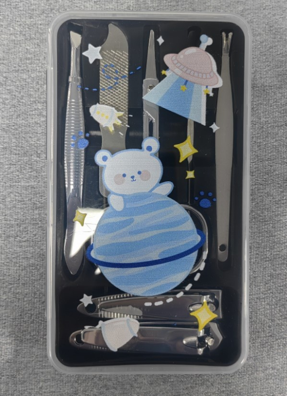 7-dijelni set za njegu noktiju u kutiji od nehrđajućeg čelika s elektroplatiranim završetkom