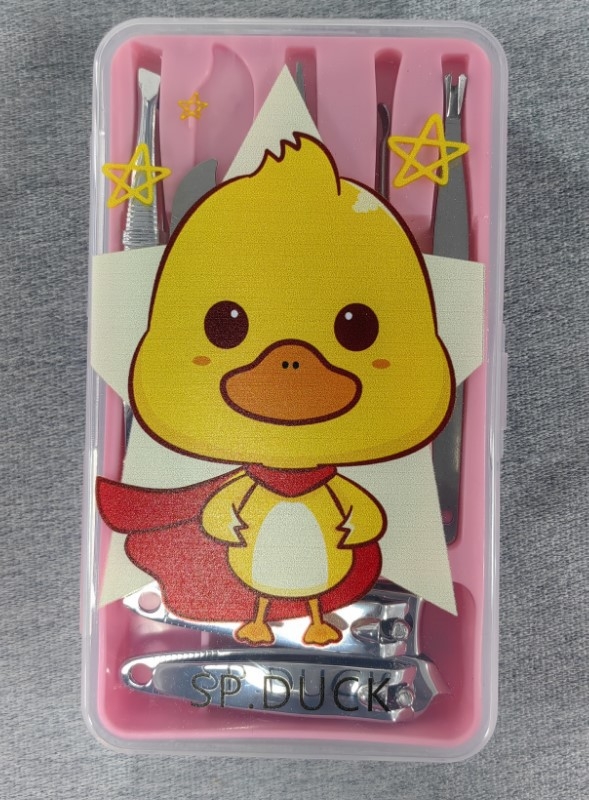 7-dijelni set za njegu noktiju u kutiji od nehrđajućeg čelika s elektroplatiranim završetkom