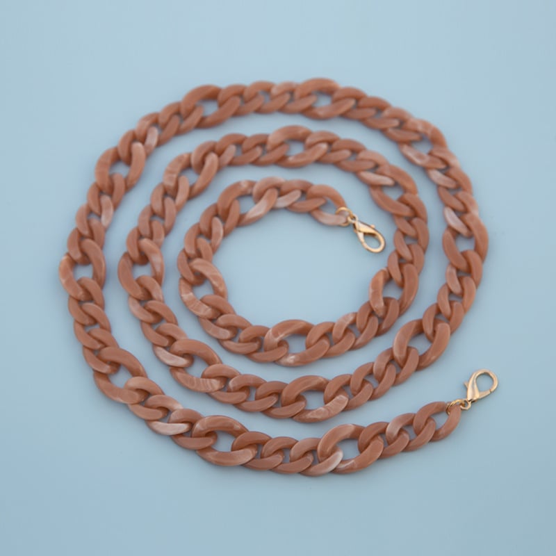 Акрилна верига за чанта през рамо | Мултистилна висококачествена за чанти | Материал: пластмаса | Лицензирана частна марка | Сезон: Зима 2023