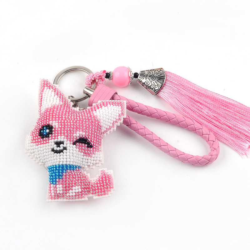 Võtmehoidja karikatürimotiiviga, 14CT ristõmbluse komplekt, plastplaad, kahepoolsed tikandid