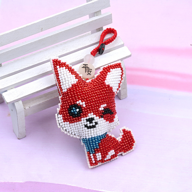 Võtmehoidja karikatürimotiiviga, 14CT ristõmbluse komplekt, plastplaad, kahepoolsed tikandid