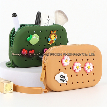 Οβάλ σιλικονούχα καλλυντική τσάντα, στυλ τσαντάκι χεριού, πολυλειτουργική για ταξίδια και αποθήκευση μακιγιάζ, Μοντέλο 0120