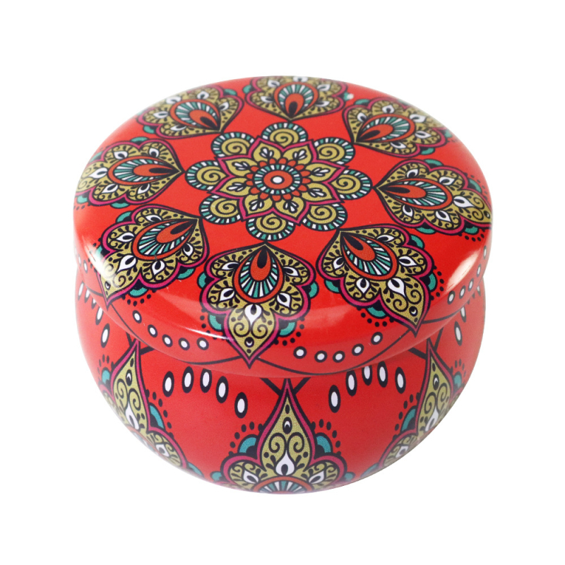 Aromatiskā svece tinplate burkā, Modelis L169, Aromāts D7, Ofsetdrukāšana, Dāvanu kārba