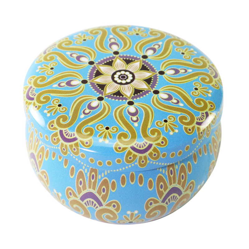 Aromatiskā svece tinplate burkā, Modelis L169, Aromāts D7, Ofsetdrukāšana, Dāvanu kārba