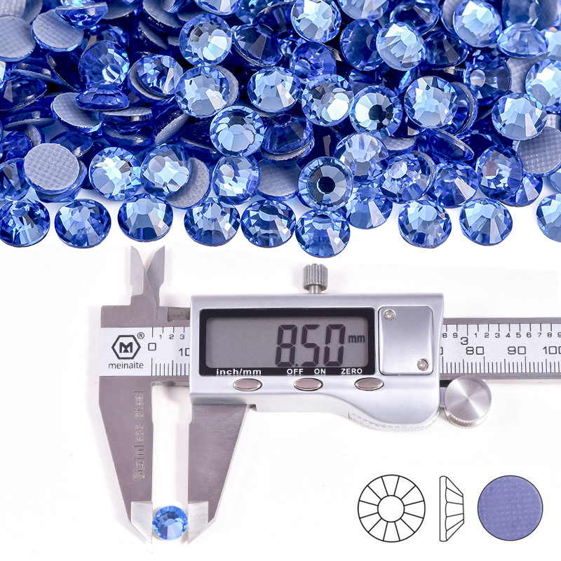 Rhinestone, staklo/glazirano, elektroplating; strojno pritiskanje ili ljepilo