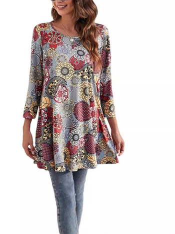 Γυναικείο τοπ με φλοράλ μοτίβο, Milk Silk ύφασμα, 3/4 μανίκια, στρογγυλός λαιμός, φαρδιά γραμμή