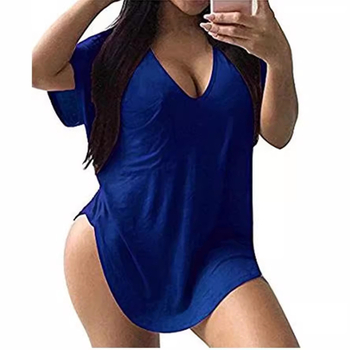 Дамска тениска от памучно-полиестърова смес, V-образно деколте, ръкав тип бат, свободен силует, еднотонен модел