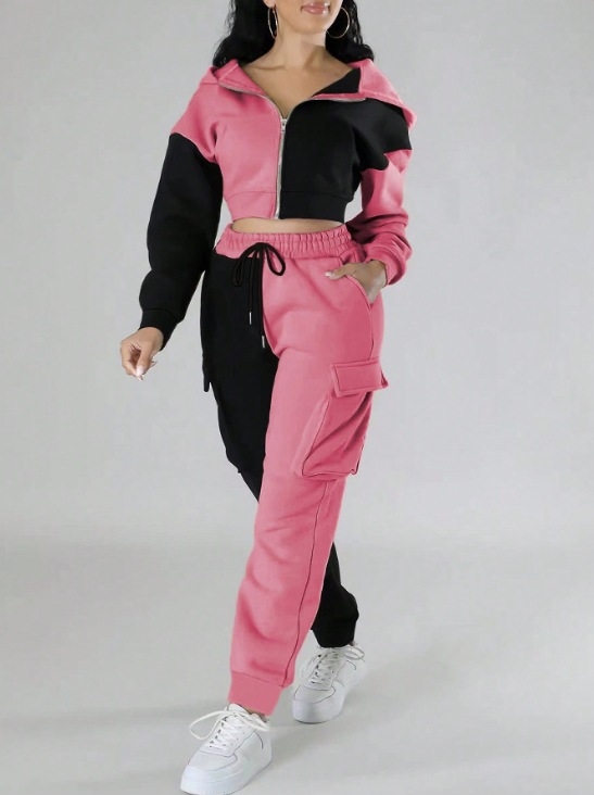 Ženski pleténi dvodijelni kostim: kratka jakna s kapuljom i hlače, poliester i spandeks, dugi rukavi, bez ovratnika, jesen 2024, gradski stil