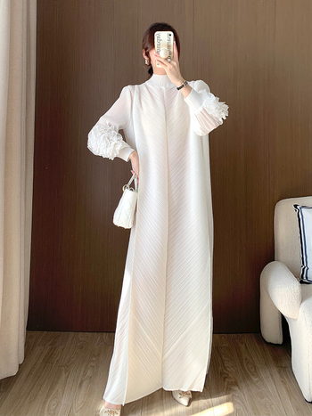 Рокля плисирана А‑линия, дълга, полиестер, кръгло деколте, фонарни ръкави