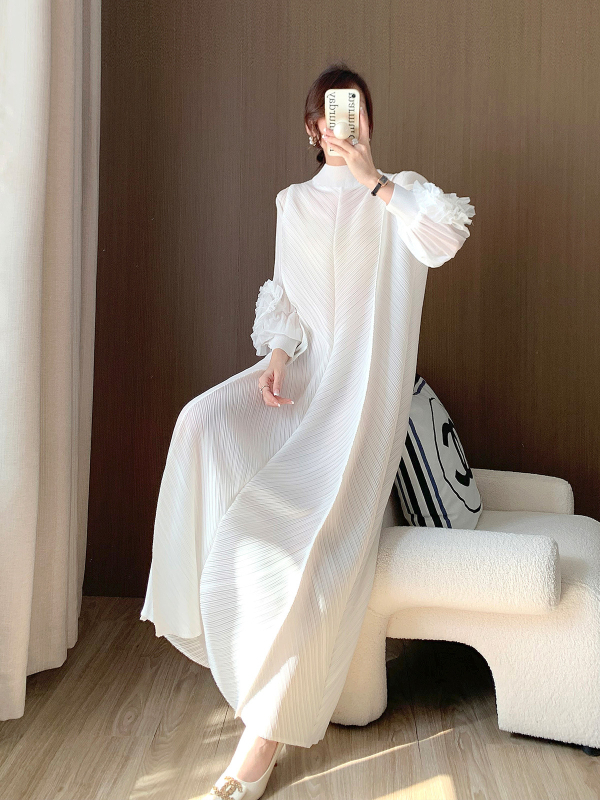 Rochie plisată în linie A, lungă, poliester, guler rotund, mâneci felinar