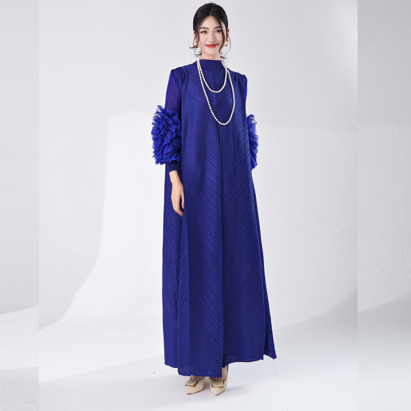 Rochie plisată în linie A, lungă, poliester, guler rotund, mâneci felinar