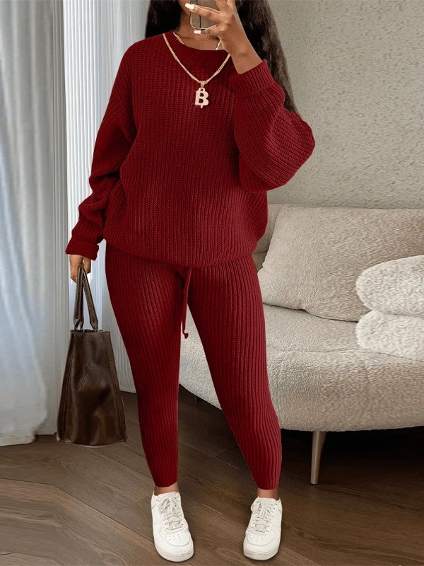 Costum tricotat pentru femei cu pantaloni, model solid, modelare la temperaturi înalte, țesătură nylon, 90–95% poliester, primăvara 2025