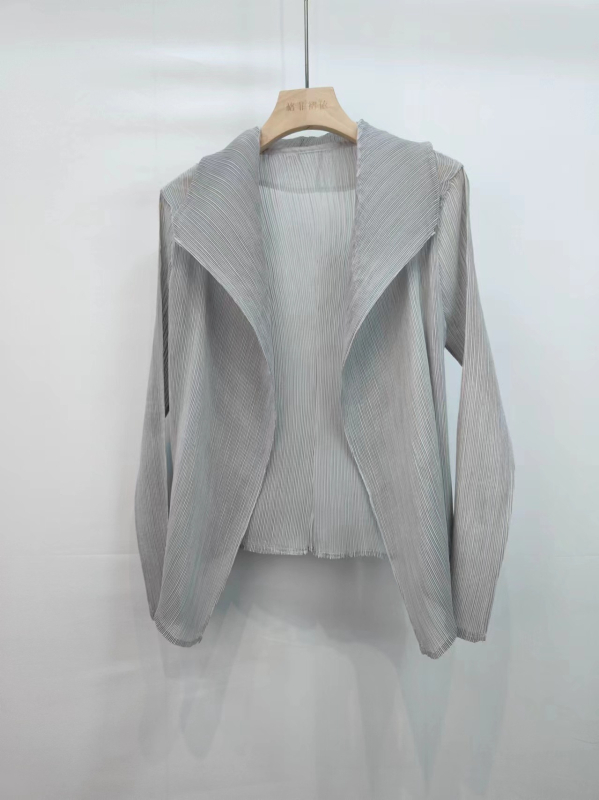 Cămașă din chiffon de Tencel cu suprapunere stil cardigan, croială slim, mâneci lungi, lungime medie, UPF30+