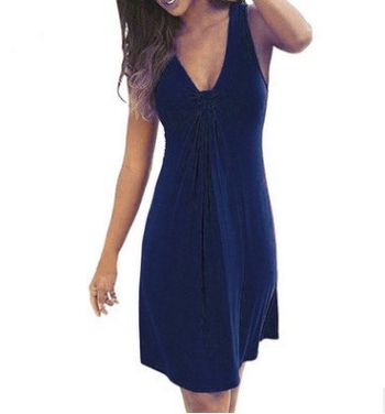 Миди рокля с V-образно деколте, без ръкави, едноцветна, смесена тъкан, детайл от шиене.