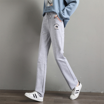 Дамски спортни панталони от памук-еластанова смес, прави крачоли, свободен силует, средна талия, дължина панталони (90-95% памук, до 30% еластан)