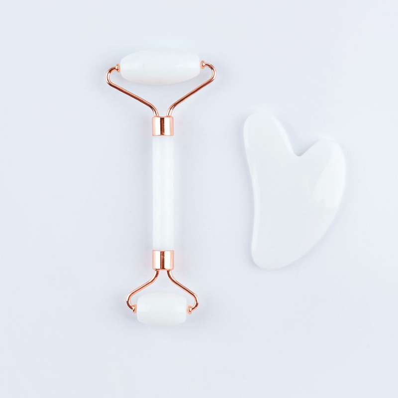 Masaj facial cu două capete, plăcuță gua sha în formă de inimă și roller din rășină imitând jad, 38 g