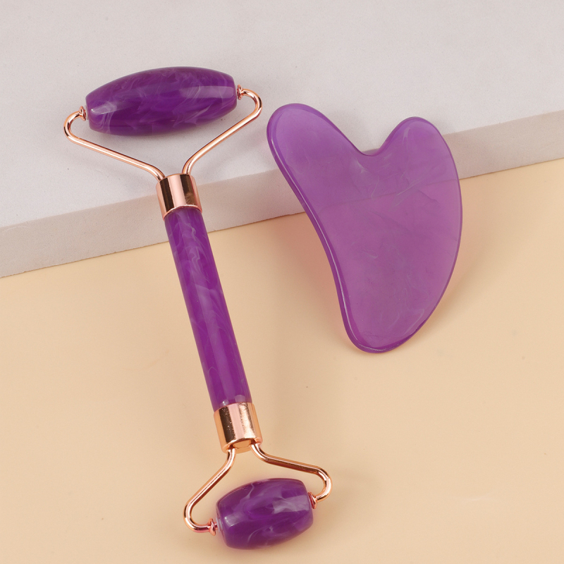 Masaj facial cu două capete, plăcuță gua sha în formă de inimă și roller din rășină imitând jad, 38 g