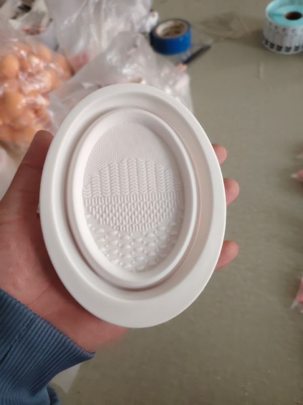 Szilikon tisztító lap sminkecsetekhez és sminkszivacsokhoz; Márka Yun Xiaoyi; Nettó tartalom: 45 g; Anyag: Szilikon; Importált: Nem