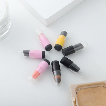 Βούρτσα για κονσίλερ και χείλη με μαλακή στρογγυλή κεφαλή δακτύλου, ξύλινη λαβή, συνολικό μήκος 10 εκ, μήκος τρίχας 1 εκ, φορητή