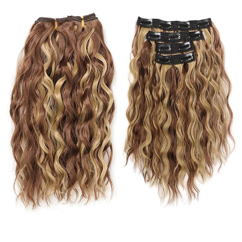 Set de patru extensii de păr buclate, fibre rezistente la temperatură; potrivire universală; nu este potrivită pentru vopsire sau îndreptare