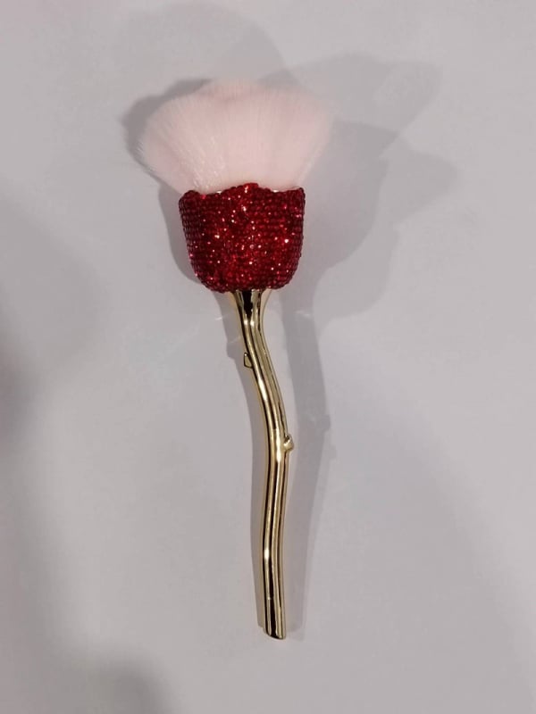 Pudros šepetėlis su sintetinių plaukelių, plastikinė rankenėlė, vieno vieneto pakuotė