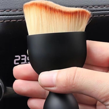 Automobilių plovimo šepetėlis su išlenktu dizainu – išlenkta šepetė, dulkių pašalinimas, daugiafunkcinis oro išleidimo angų valymas; Medžiaga: ABS; Kilmės vieta: Shenzhen; Prekės ženklas: aidilya; Apdorojimo pritaikymas: Taip