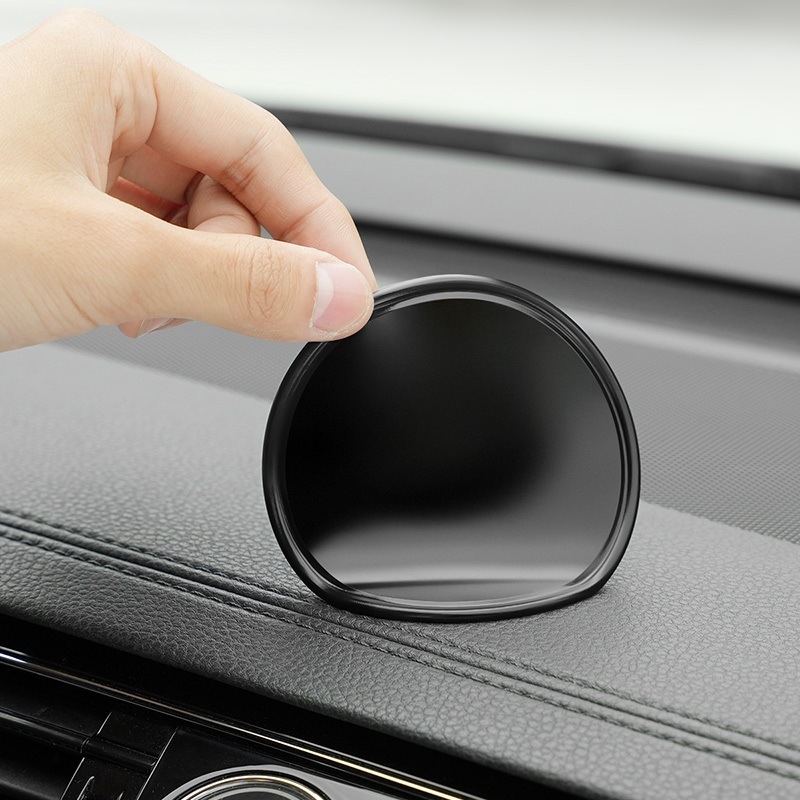 Automašīnas antislīdēšanas paliktnis centram priekšējā paneļā – telefona turētājs, parfūmu uzglabāšana, augsta temperatūras izturība, PU materiāls, Pampagne zīmols.