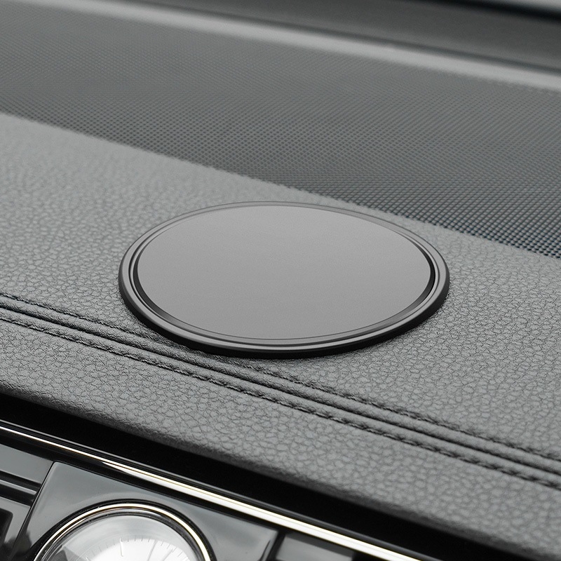 Automašīnas antislīdēšanas paliktnis centram priekšējā paneļā – telefona turētājs, parfūmu uzglabāšana, augsta temperatūras izturība, PU materiāls, Pampagne zīmols.