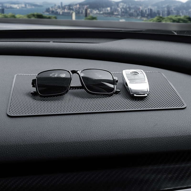 Automobiļas pretslīdēšanas paklājiņš, PU materiāls, pielāgojama apstrāde, saderīgs ar privātiem zīmoliem