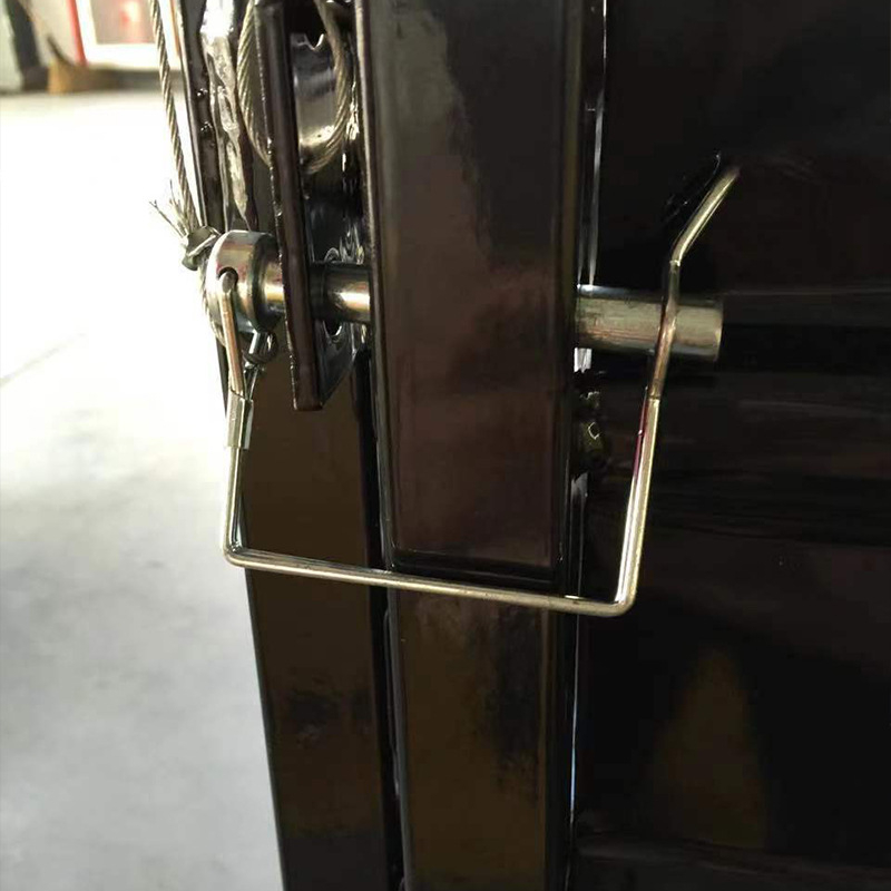 Priekabų/RV tvirtinimo komplektas: apvalūs ir kvadratiniai kaiščiai, saugos kaiščiai, užrakinimo kaiščiai, priekabų sagtelės; prekės ženklas CVP/YUJIA; apdorojimo ir pritaikymo galimybė; privatūs ženklai prieinami