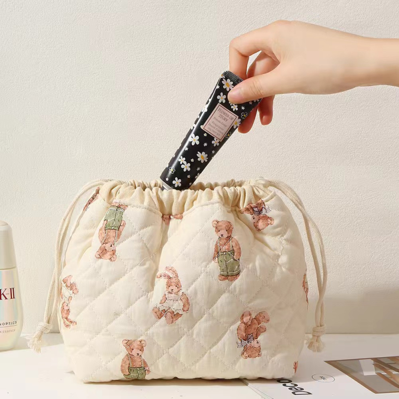Geantă de cosmetic Zorro, design quilted cu urs, material din bumbac, căptușeală poliester, ultra-ușoară, extensibilă pentru depozitare