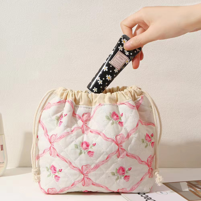 Geantă de cosmetic Zorro, design quilted cu urs, material din bumbac, căptușeală poliester, ultra-ușoară, extensibilă pentru depozitare