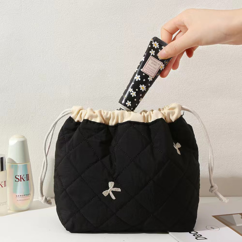 Geantă de cosmetic Zorro, design quilted cu urs, material din bumbac, căptușeală poliester, ultra-ușoară, extensibilă pentru depozitare