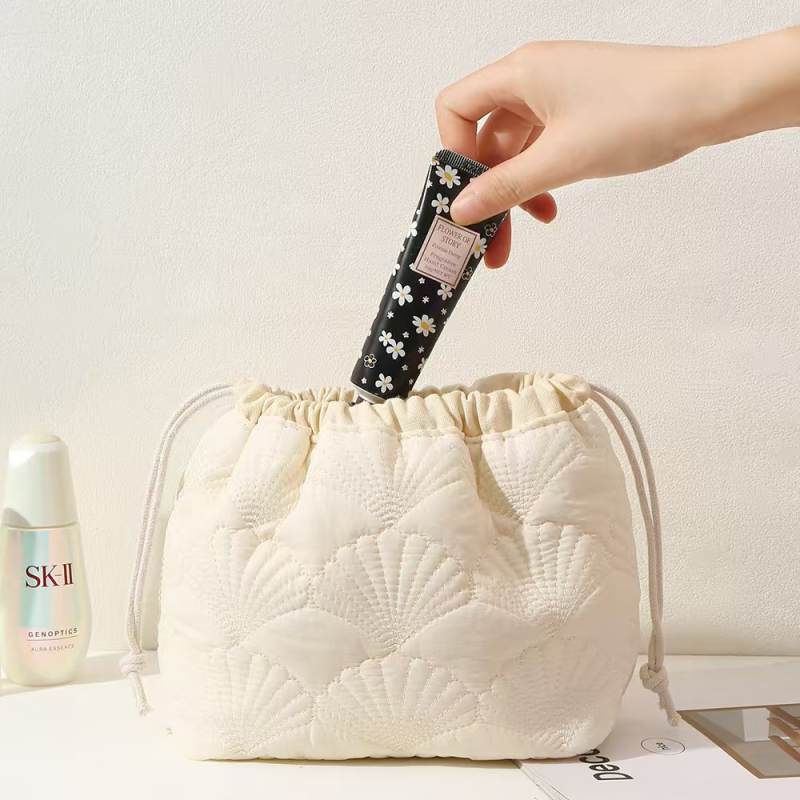 Geantă de cosmetic Zorro, design quilted cu urs, material din bumbac, căptușeală poliester, ultra-ușoară, extensibilă pentru depozitare