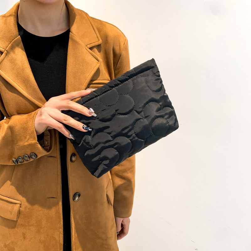 Kosmētikas soma, kokvilnas materiāls, horizontāla kvadrāta forma, rāvējslēdzējs, poliestera odere, tālruņa kabata