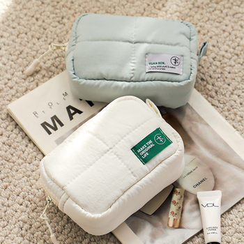 Τσαντάκι μακιγιάζ από αδιάβρονο νάιλον, μοντέλο Digital storage bag, χειραποσκευή, πολυχρηστικό για ταξίδια