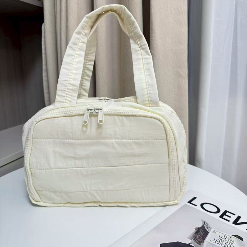 Geantă de cosmetică de mână cu capacitate mare, exterior din nylon, căptușeală din poliester, design monocrom, stil urban simplu, unisex, primăvara 2024