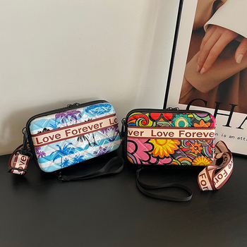 Μίνι crossbody τετράγωνο τσαντάκι, street fashion στυλ, PC υλικό, φερμουάρ, καθημερινή χρήση