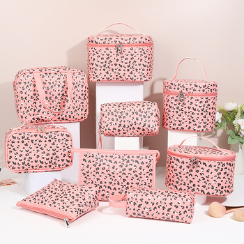 Leopard mintás PU bőr sminktáska, vízálló, belső vászon