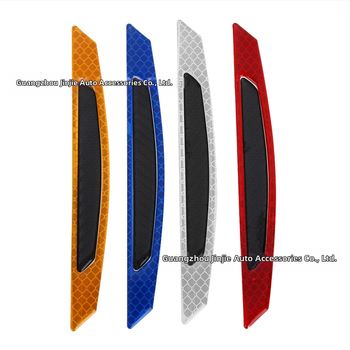 Λωρίδα αντισύγκρουσης αυτοκινήτου, εμφάνιση ανθρακονημάτων, PVC υλικό, μοντέλο 63332