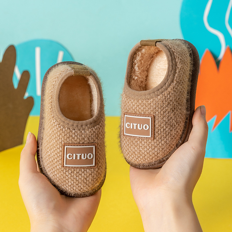 Παιδικές παντόφλες εσωτερικού χώρου από τεχνητό δέρμα, σόλα PVC, παχύς πάτος, μονόχρωμο σχέδιο, φθινοπωρινά-χειμερινά