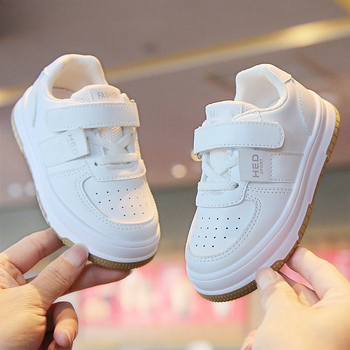 Παιδικά αθλητικά παπούτσια με αναπνεόμενο επάνω μέρος από microfiber δέρμα, PVC σόλα, κατάλληλα για καλοκαίρι