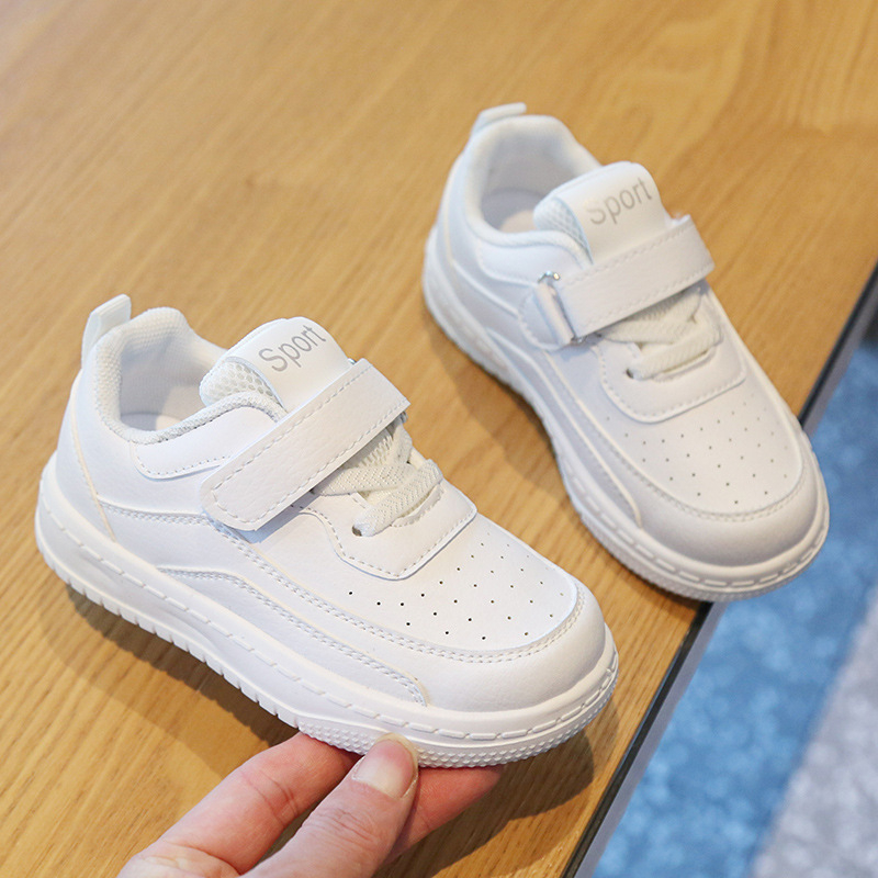 Παιδικά αθλητικά παπούτσια με αναπνεόμενο επάνω μέρος από microfiber δέρμα, PVC σόλα, κατάλληλα για καλοκαίρι