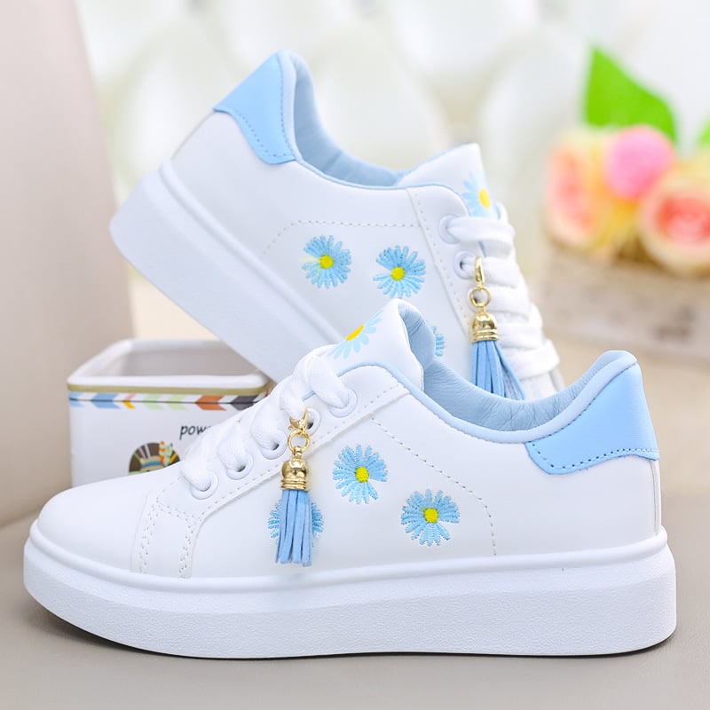 Ženske ravne cipele, okrugli vrh prsta, PU gornji dio, niska peta, gumeni potplat, vezanje