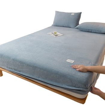 Weilianyi pieno fliso lovos užtiesalas, vienos spalvos raštas, reaktyvinis dažymas, modernus stilius