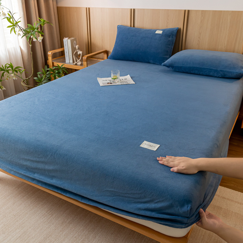 Weilianyi pieno fliso lovos užtiesalas, vienos spalvos raštas, reaktyvinis dažymas, modernus stilius